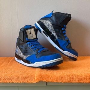 Jordan Flight SC-3